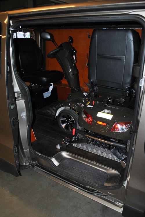 Renault Trafic adapté au chargement d'un fauteuil