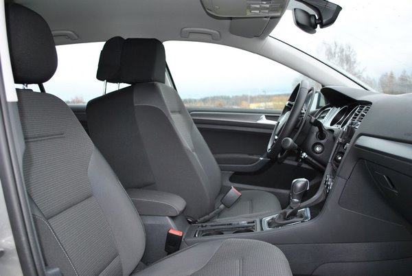 Intérieur adapté d'une VW Golf VII