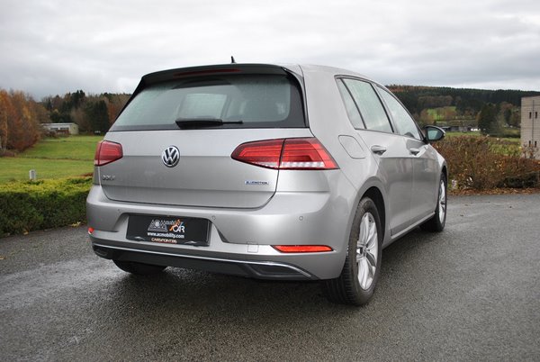 Adaptation d'une voiture Volkswagen Golf VII pour améliorer la conduite :  ACM Mobility Car