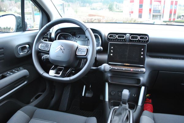 Adaptation du volant d'une Citroen C3