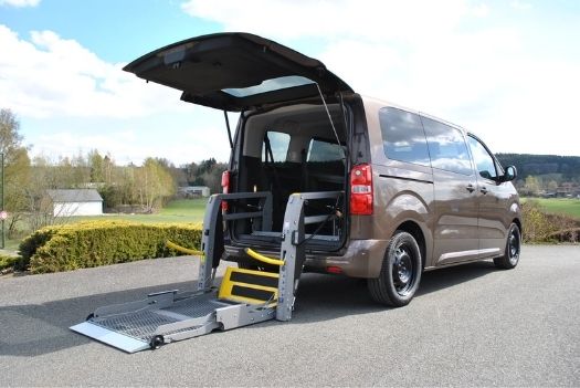 Lift électrohydraulique pour la Peugeot traveller