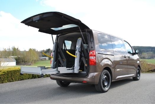 Ouvre-hayon pneumatique avec commande - Peugeot Traveller