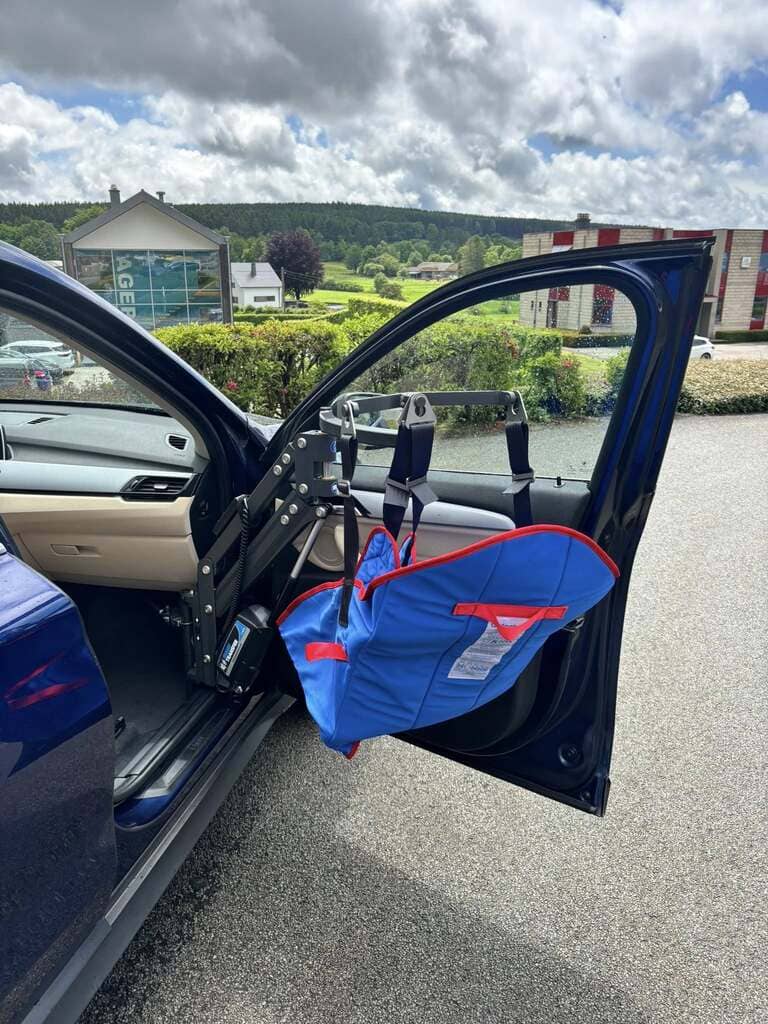 BMW X1 - Leve personne pour porte latérale