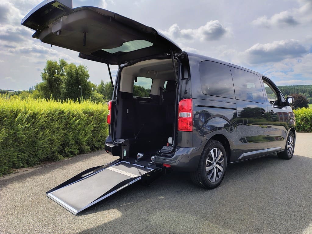 toyota belux proace verso M rampe manuelle