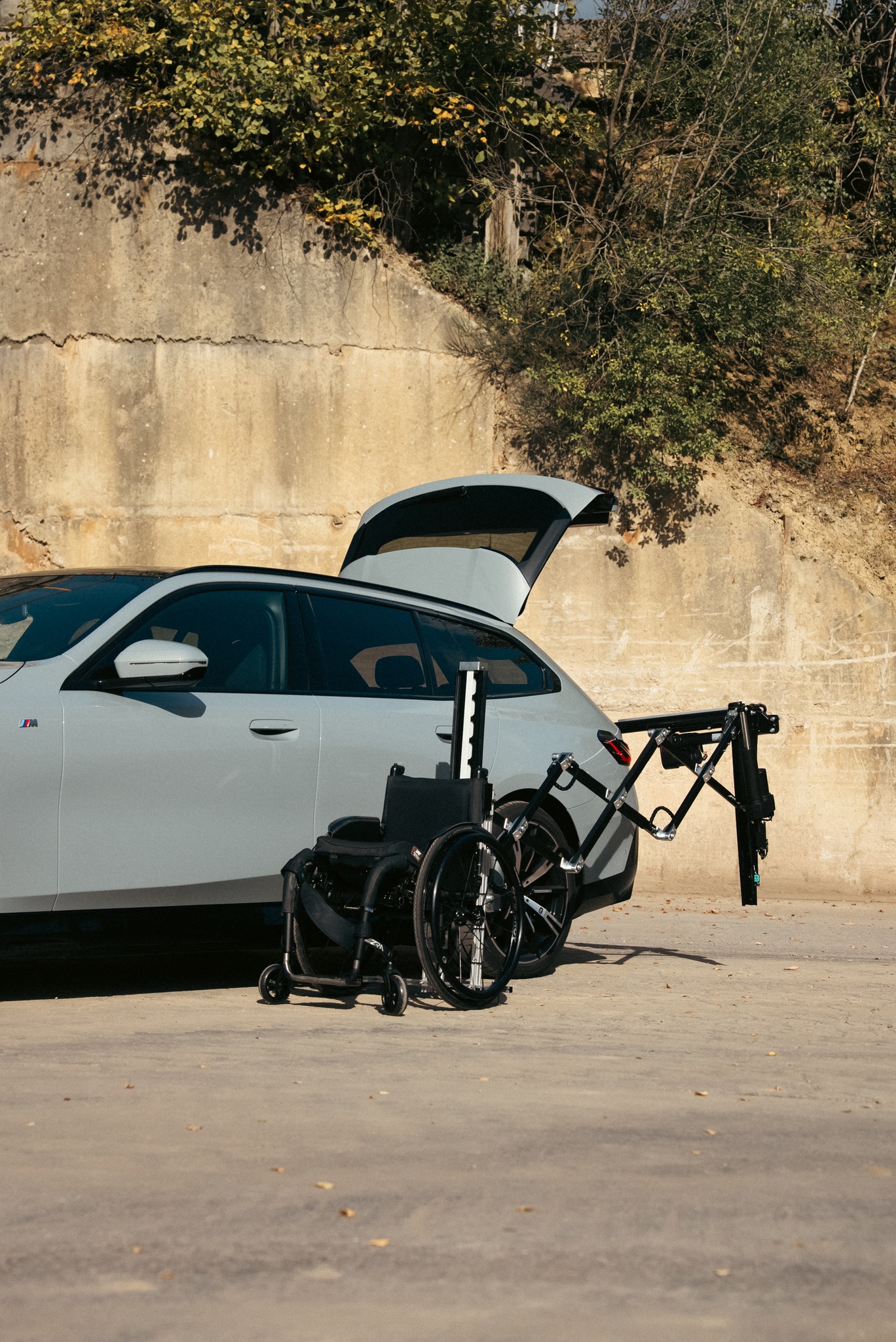 bmw-i5-touring - Robot de chargement