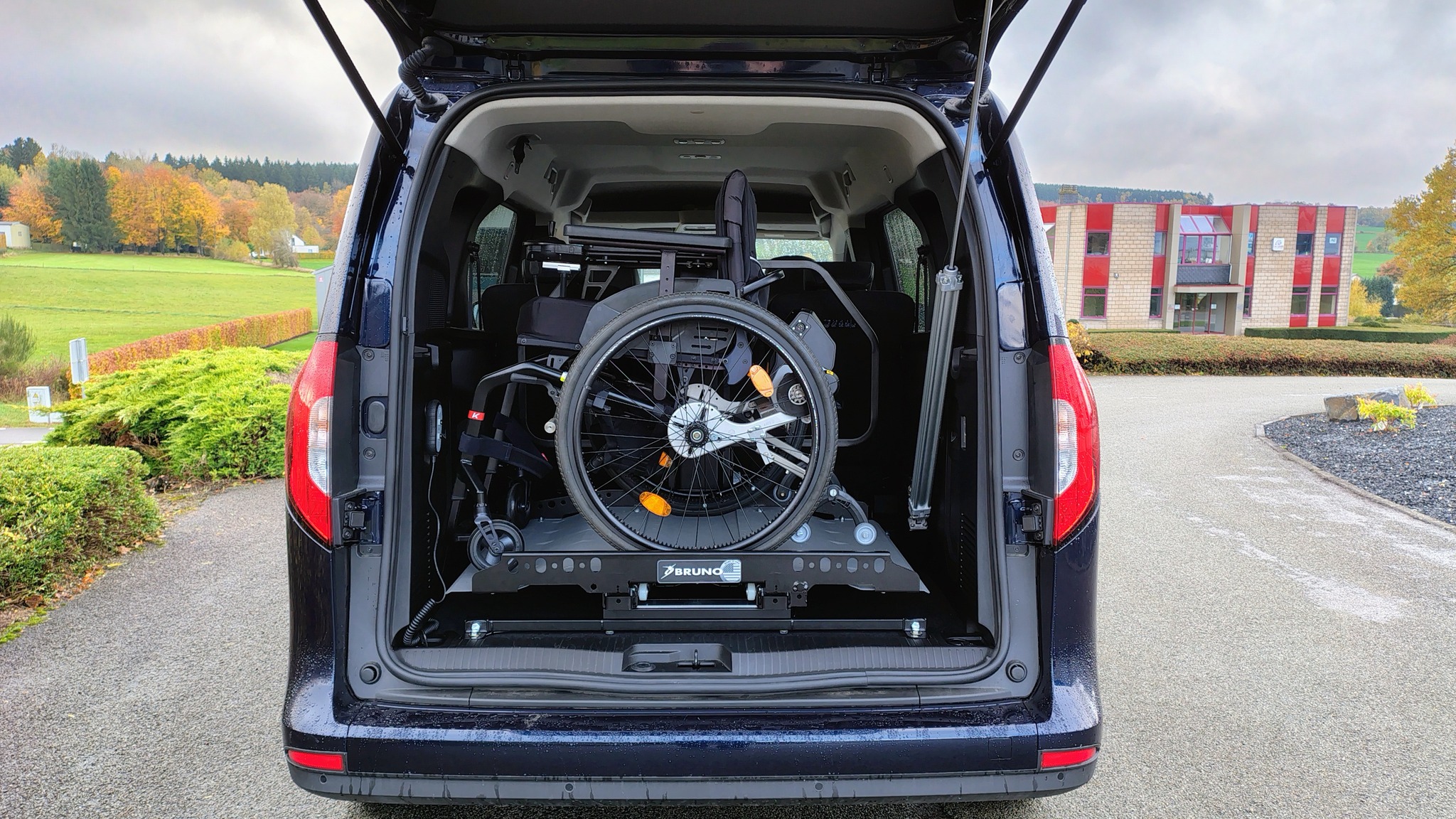 Mercedes Benz T Maxi - Chargement CR