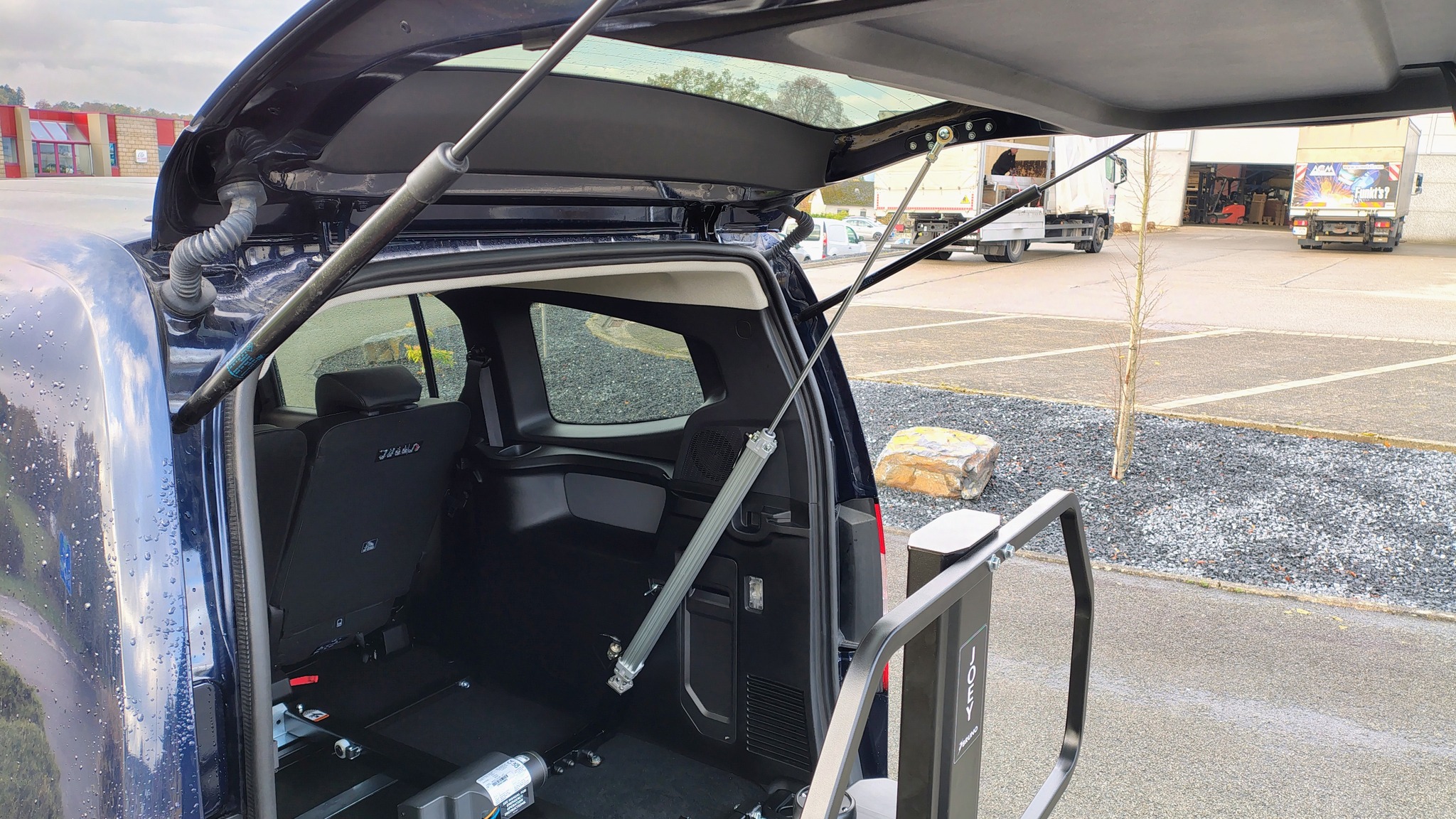 Mercedes Benz T maxi - Ouvre-hayon auto