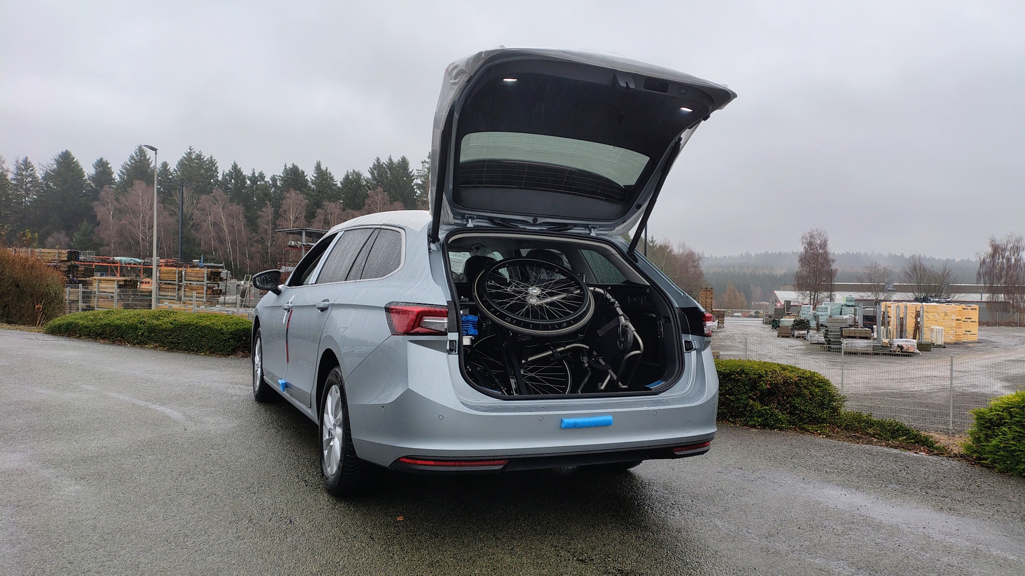 skoda-superb-combi-chargement-CR