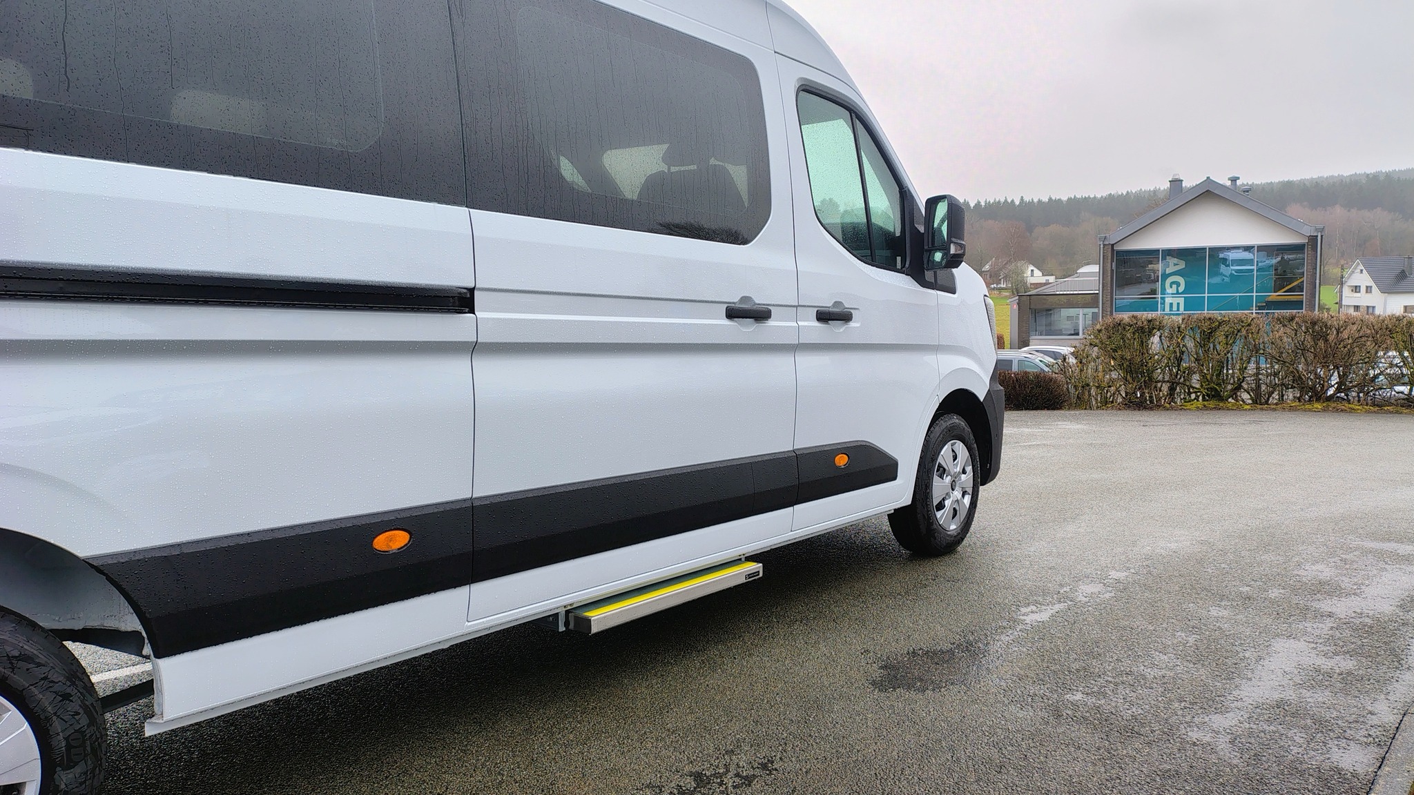 Renault Group Master L3H2 - exemple marche-pied