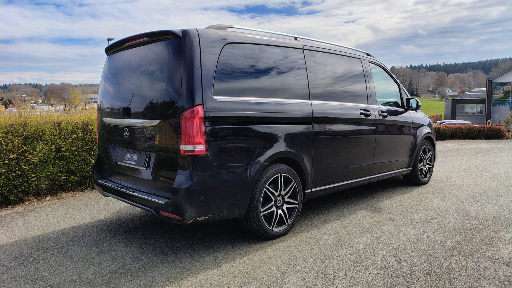 Mercedes-Benz Classe V adapté pour le transfert PMR
