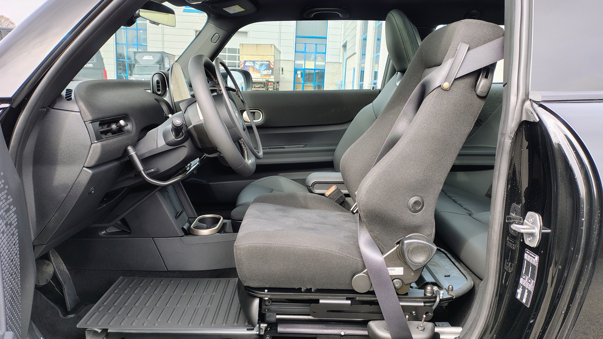 Adaptation de conduite PMR sur Mini Cooper